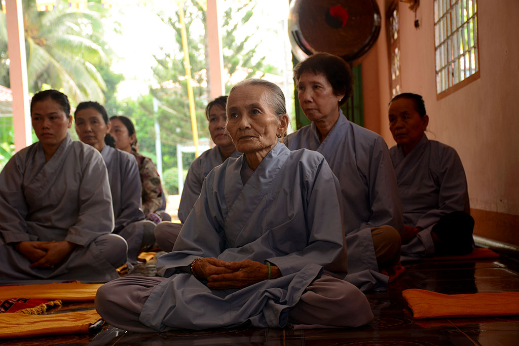 khai giang lop giao ly 12