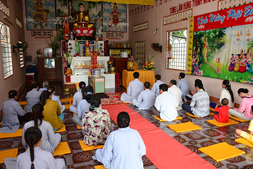 khai giang lop giao ly 8
