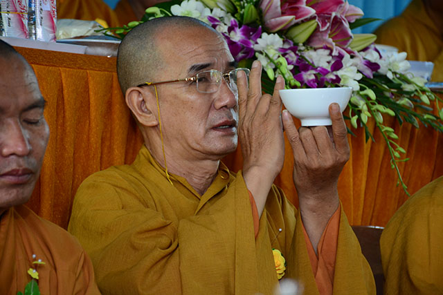 vu lan dang y 44